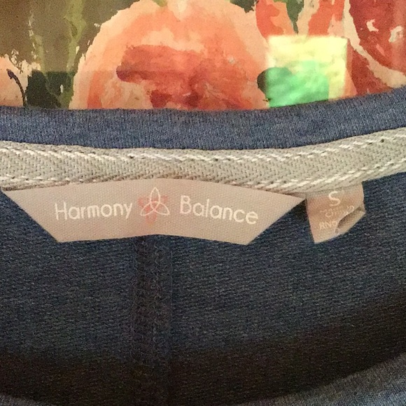 Lightweight sweatshirt NWOT - Picture 3 of 4